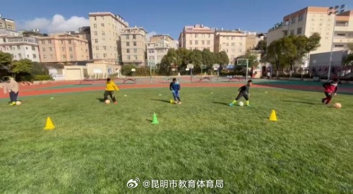 揭示背後的